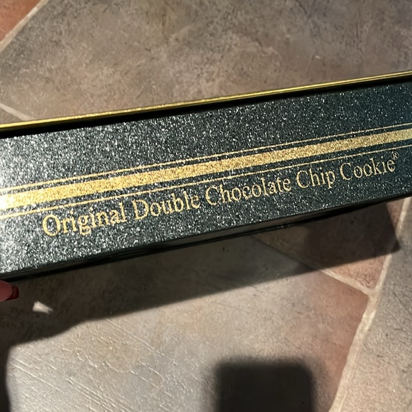 Terry Redlin Christmas tin 12” x 9” cookie tin empty - Picture 3 of 9